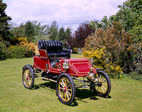 1904 Stanley Steamer.