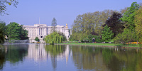 St. James Park & Buckingham Palace, London, England.