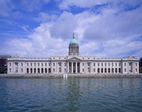 Custom House & River Liffey, Dublin, Eire.