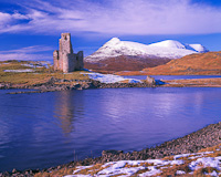 Ardvreck Castle & Quinag, Loch Assynt, Sutherland, Highland, Scotland.